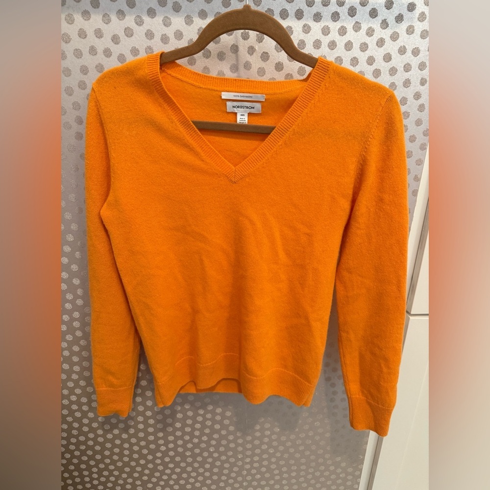 Nordstrom Vibrant Orange V-Neck Cashmere Sweater
